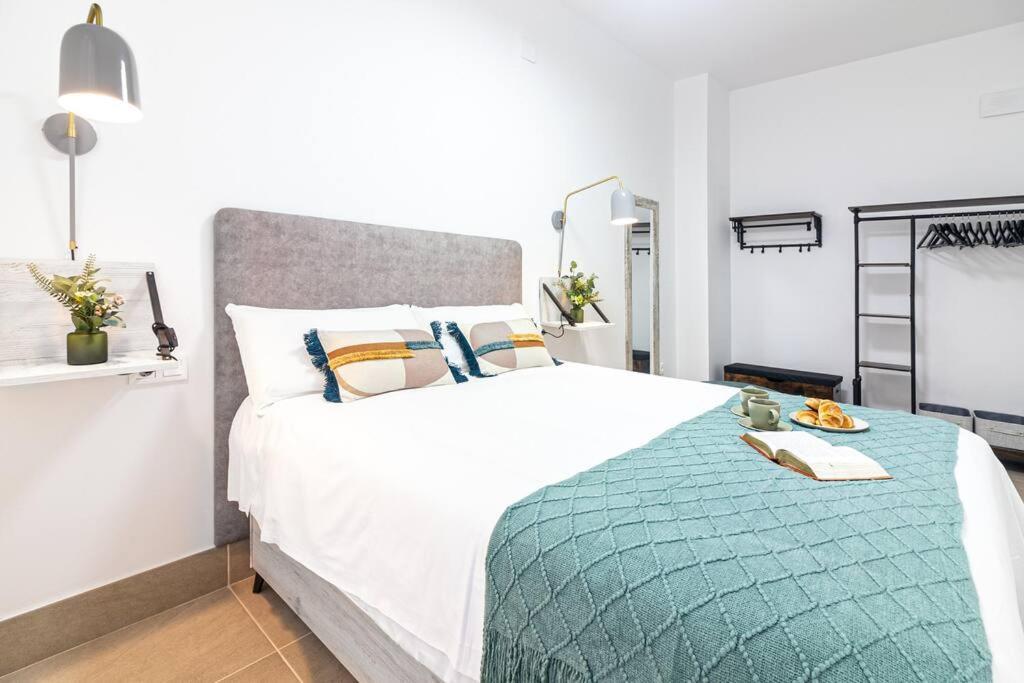Ayala Freshapartments マラガ エクステリア 写真
